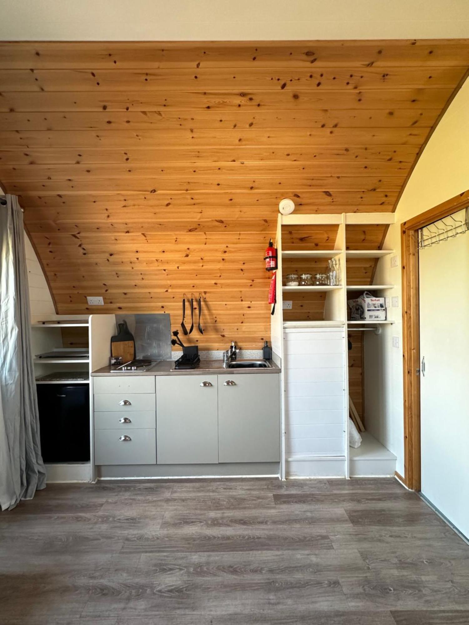 Welly Boot Pod Hotel Shenstone Buitenkant foto