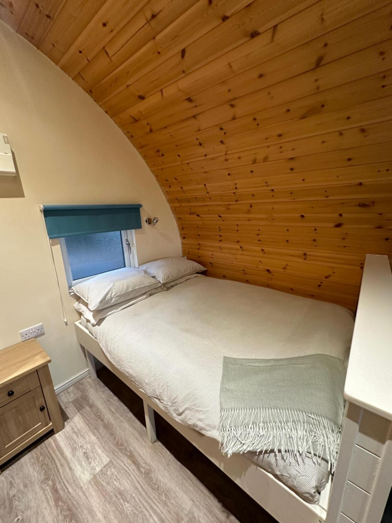 Welly Boot Pod Hotel Shenstone Buitenkant foto